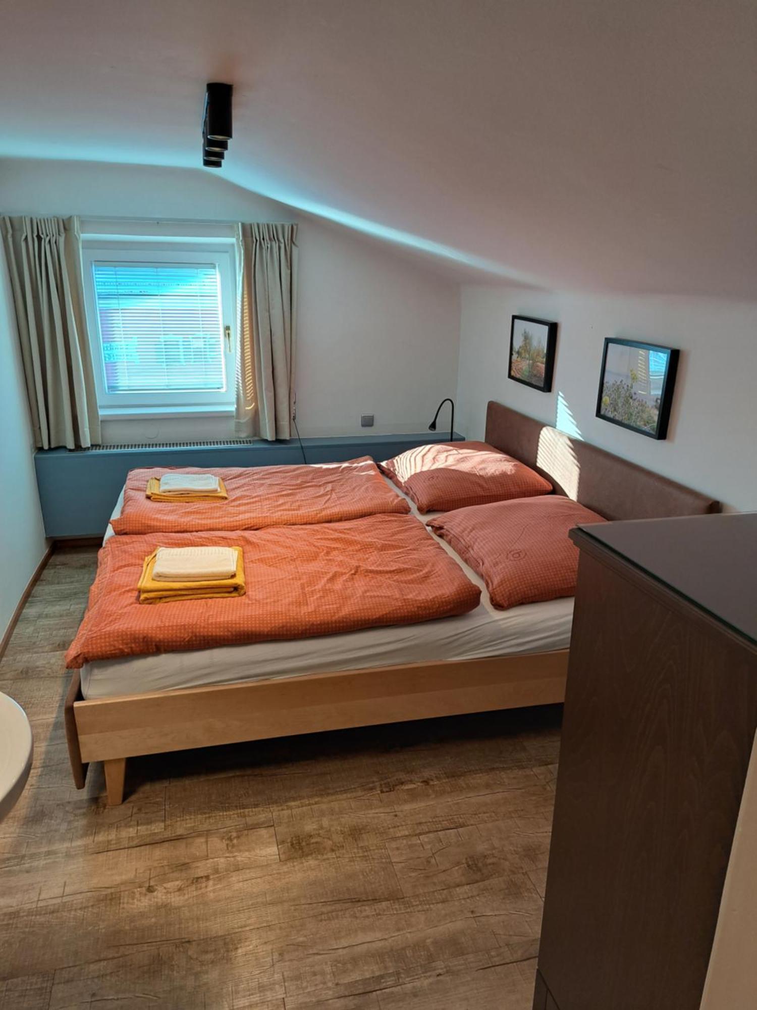 Gesa'S & Tom'S Stadtappartement Saalfelden Екстер'єр фото